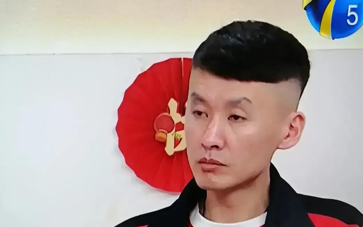 G2教练压力巨大！，Doinb遭遇十五持续失利引发球迷热议