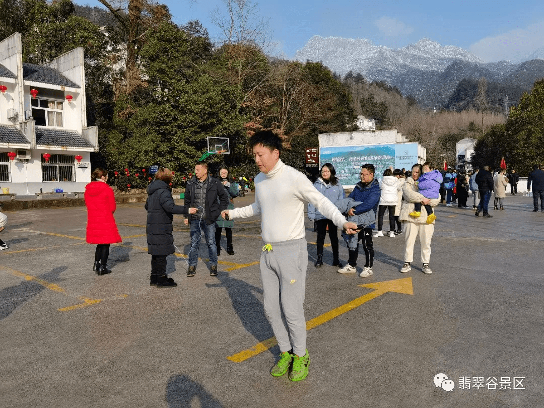 姑苏雄鲨队爆冷徽州山猫队，乒乓球公开赛上演耐力碾压对手！重拾自信的夜晚